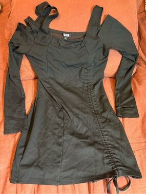 POSTER GIRL Black Cold-Shoulder Mini Dress
